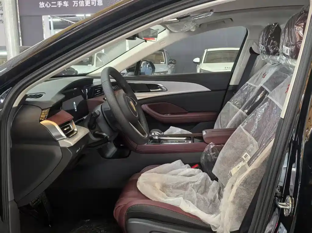 Hongqi H5 PHEV 2025 130