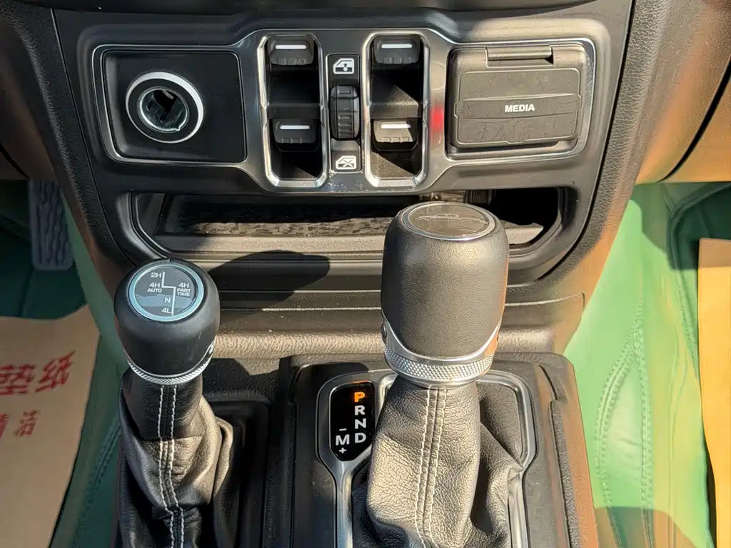 Jeep Gladiator — фотографии объявления, Фото 14