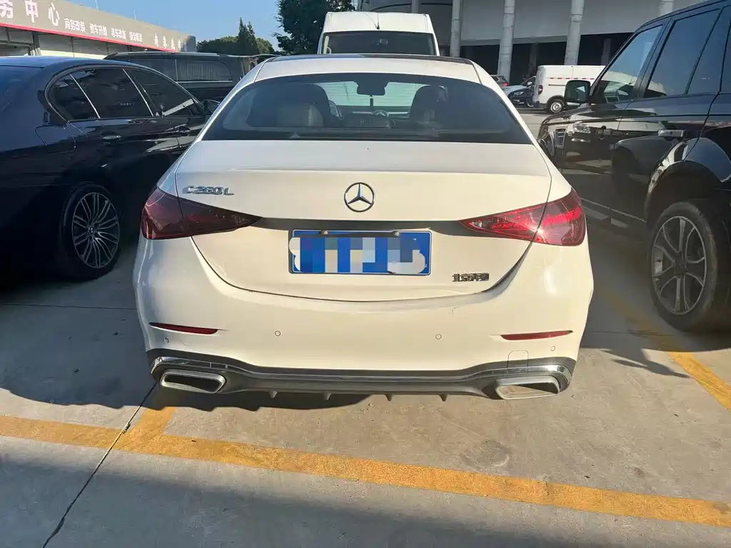 Mercedes-Benz C-Class — миниатюра 14