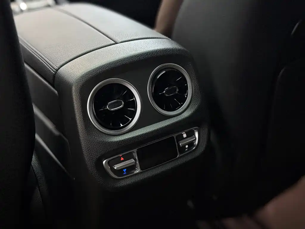 Mercedes-Benz G-Class — миниатюра 14