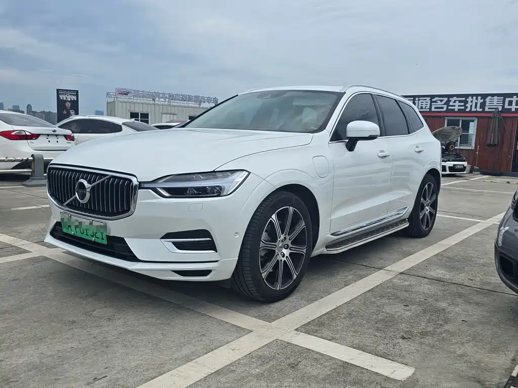Volvo XC60 NEV 2019 T8 E Drive Hybrid Smart Supreme Luxury Edition China VI