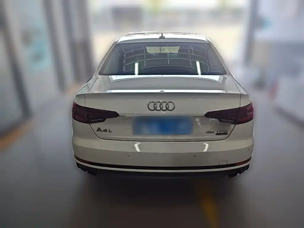 Audi A4L — миниатюра 10