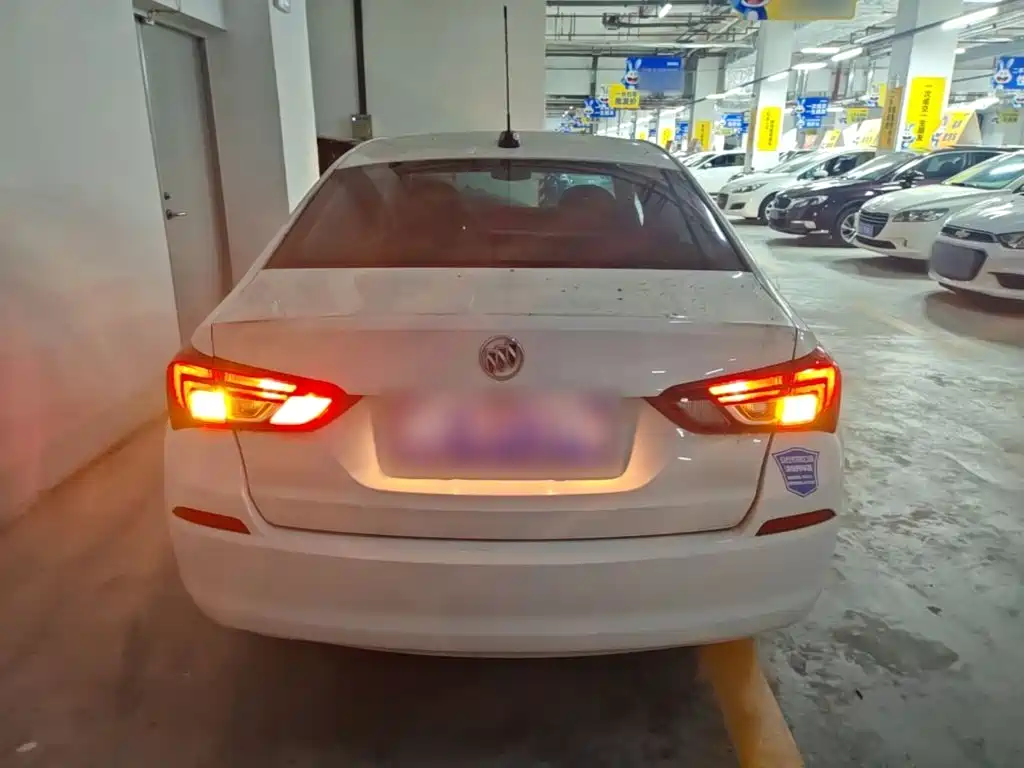 Buick Excelle — миниатюра 6