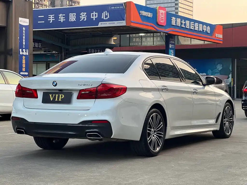 BMW 5 Series — миниатюра 28