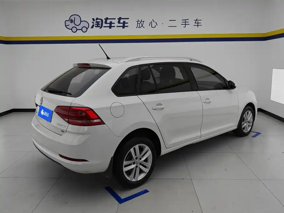 Volkswagen Santana — миниатюра 3