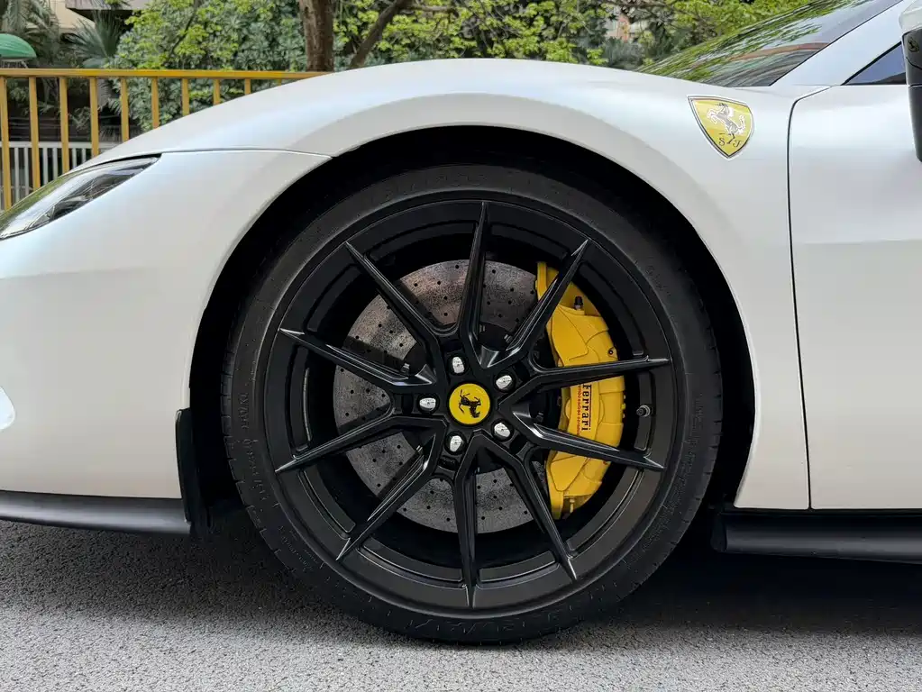 Ferrari 296 2022 3.0T V6 GTS