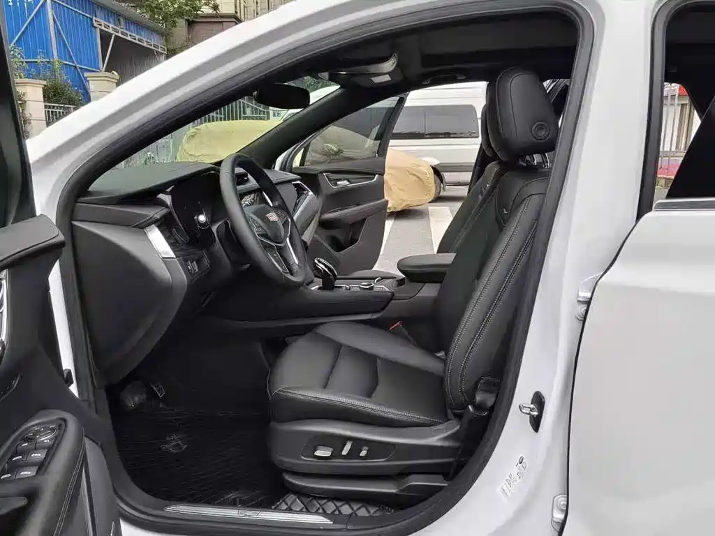 Cadillac XT5 — миниатюра 9