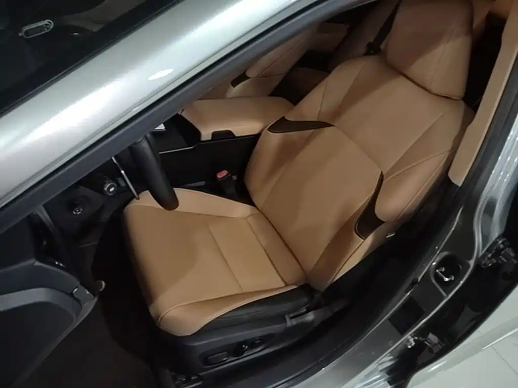Lexus ES — миниатюра 15
