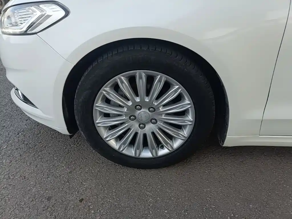Ford Mondeo — миниатюра 23