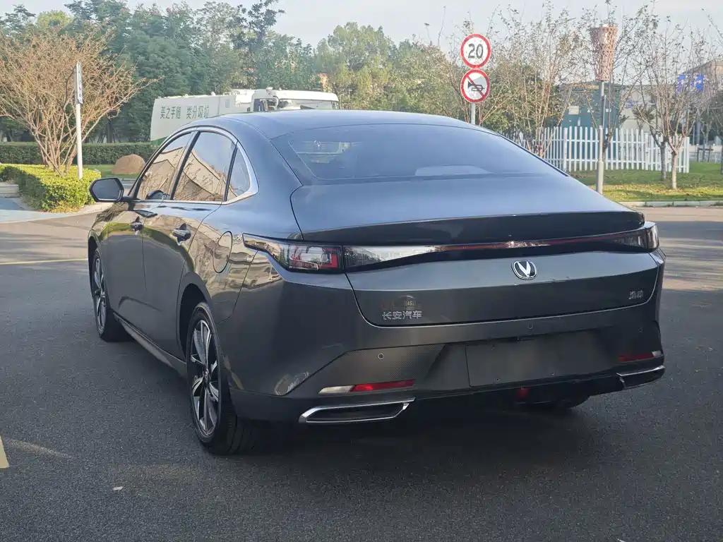Changan Eado — миниатюра 16