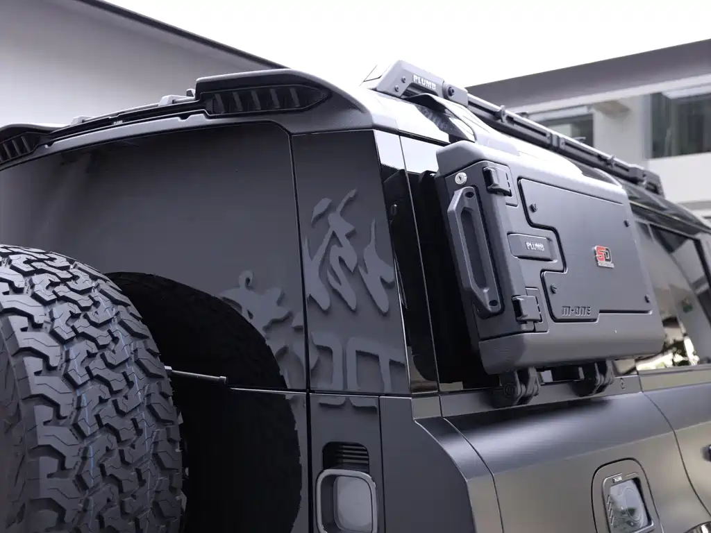Land Rover Defender — миниатюра 11