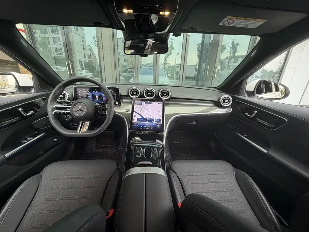 Mercedes-Benz C-Class — миниатюра 8