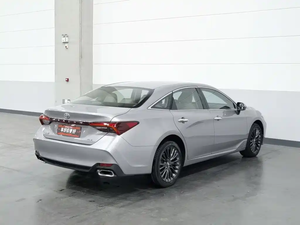 Toyota Avalon — миниатюра 2