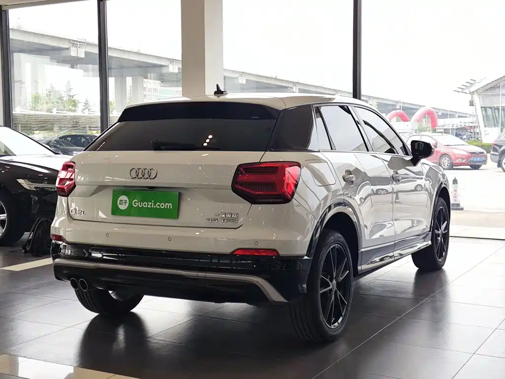 Audi Q2L — миниатюра 7