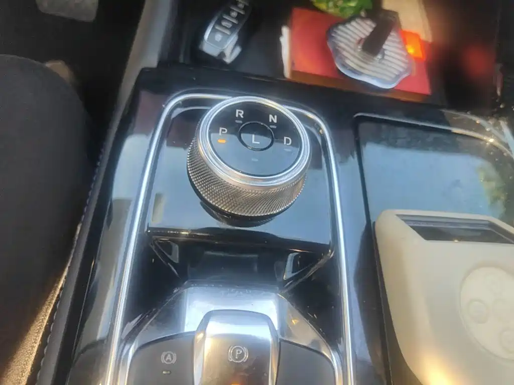 Ford Equator Sport — миниатюра 19
