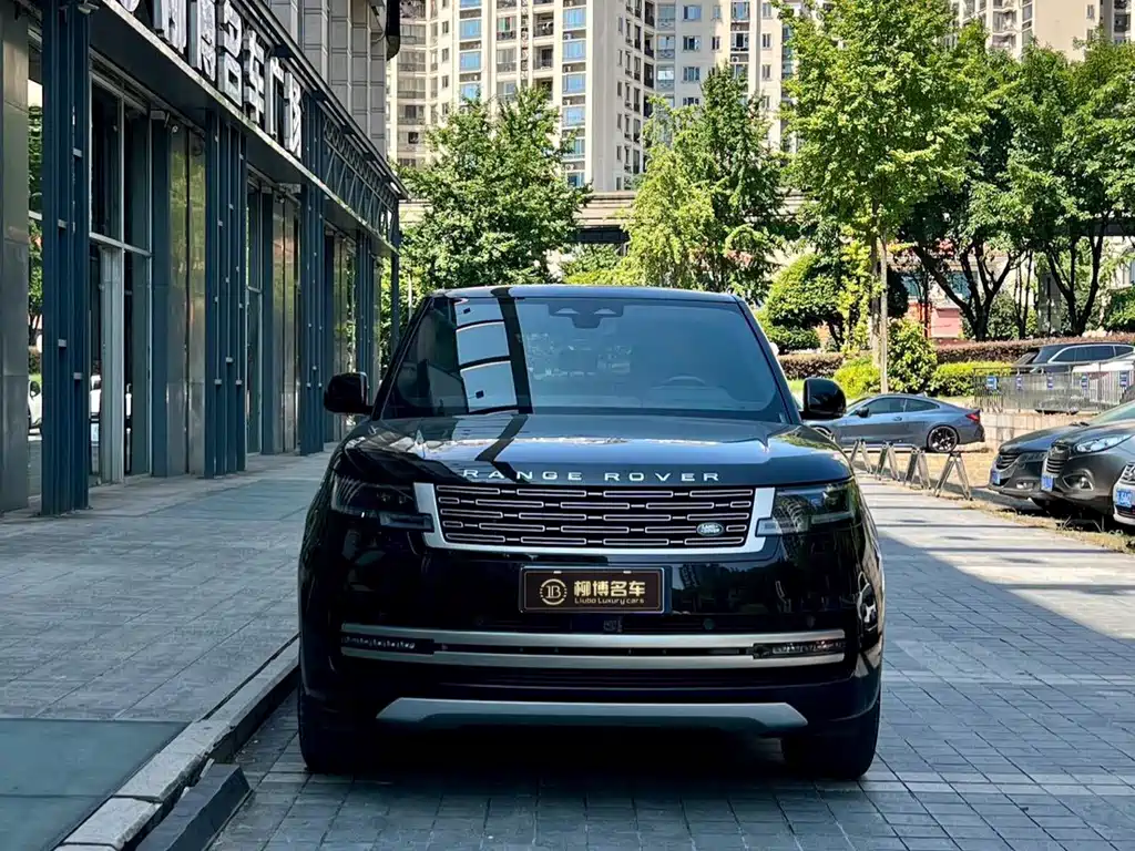 Land Rover Range Rover 2023 3.0 L6 360PS