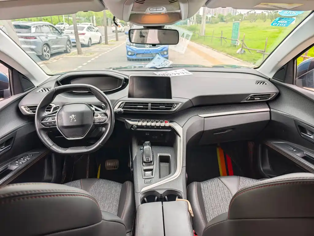 Peugeot 5008 — миниатюра 4