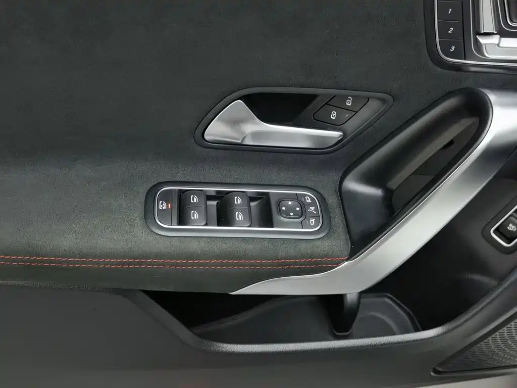 Mercedes-Benz CLA (Import) — миниатюра 9