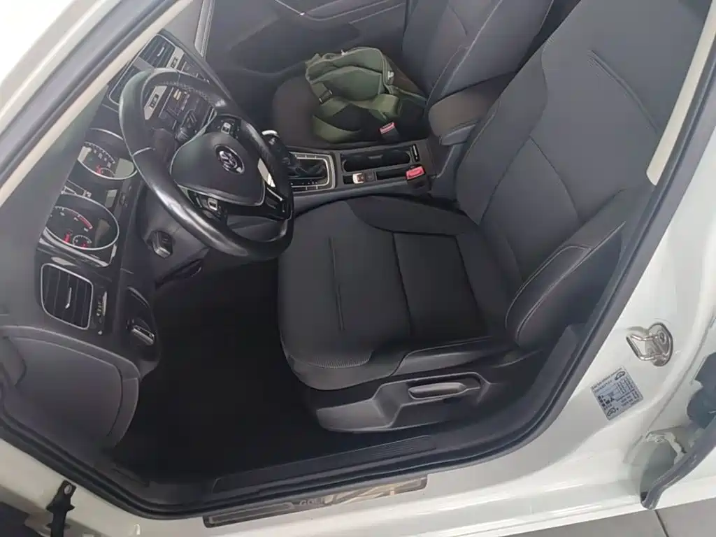Volkswagen Golf — миниатюра 15