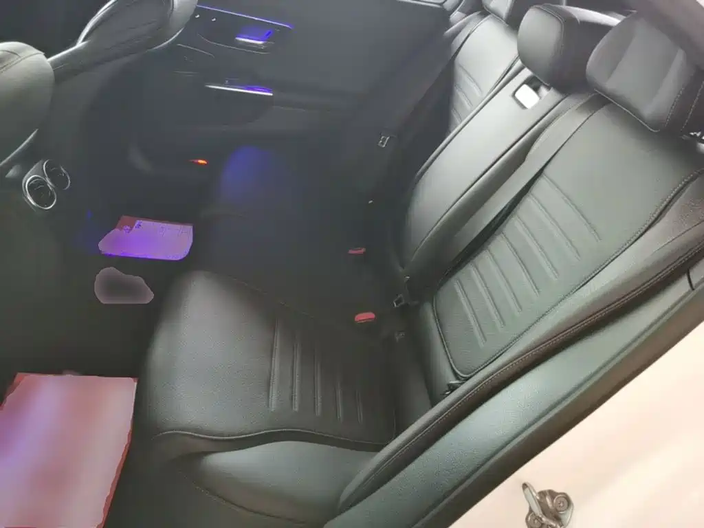 Mercedes-Benz C-Class — миниатюра 17