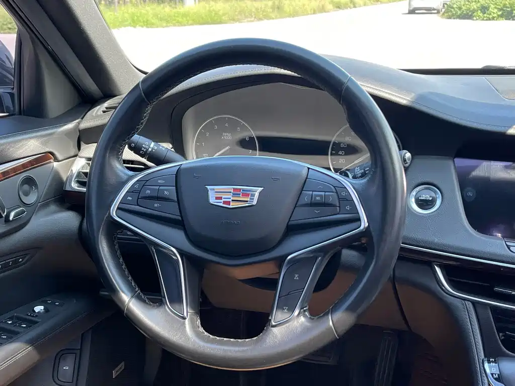 Cadillac CT6 — миниатюра 14