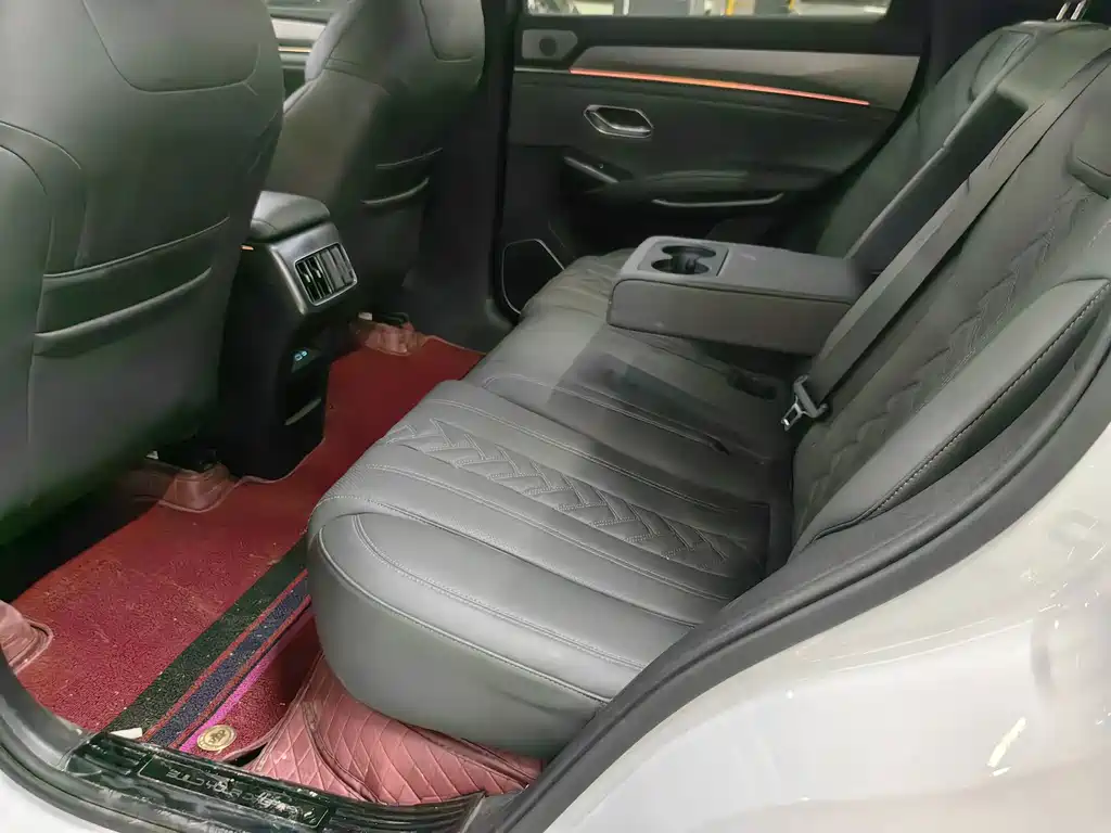BYD L DM-i — миниатюра 6