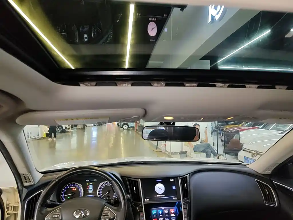 Infiniti Q50L — миниатюра 18