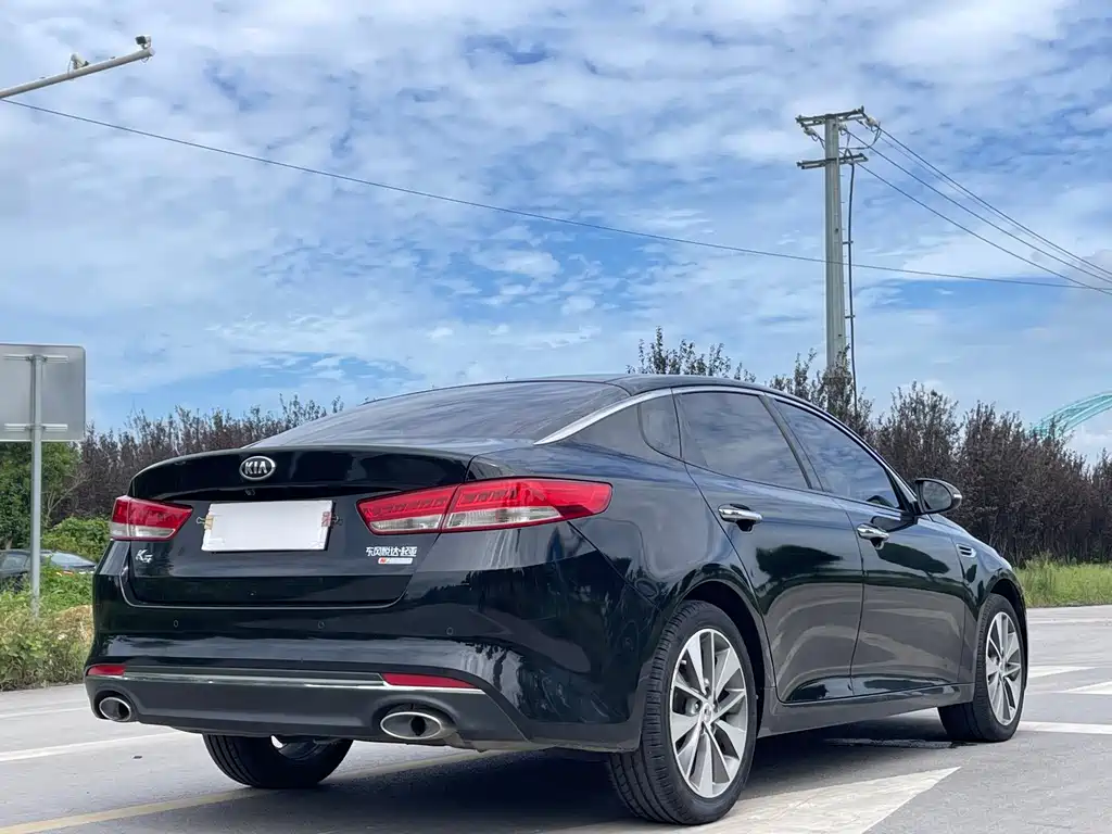Kia K5 — миниатюра 7