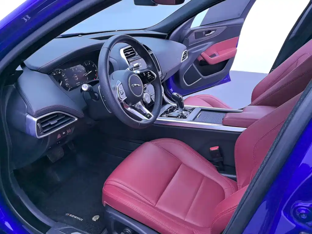 Jaguar XEL 2021 2.0T 200PS R-DYNAMIC Sport