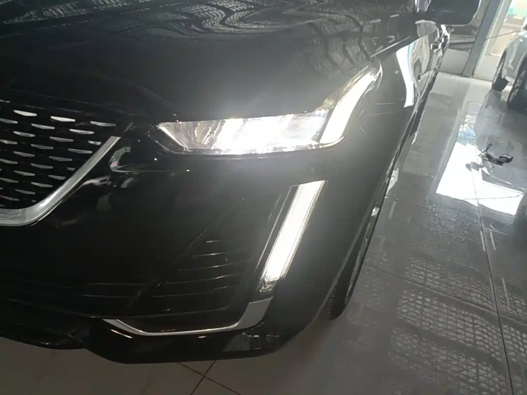 Cadillac CT5 — миниатюра 24