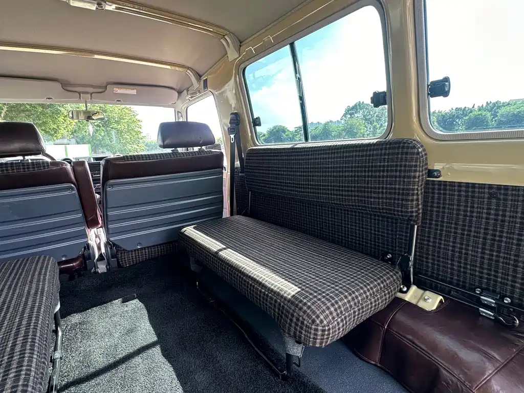 Toyota Land Cruiser — миниатюра 7