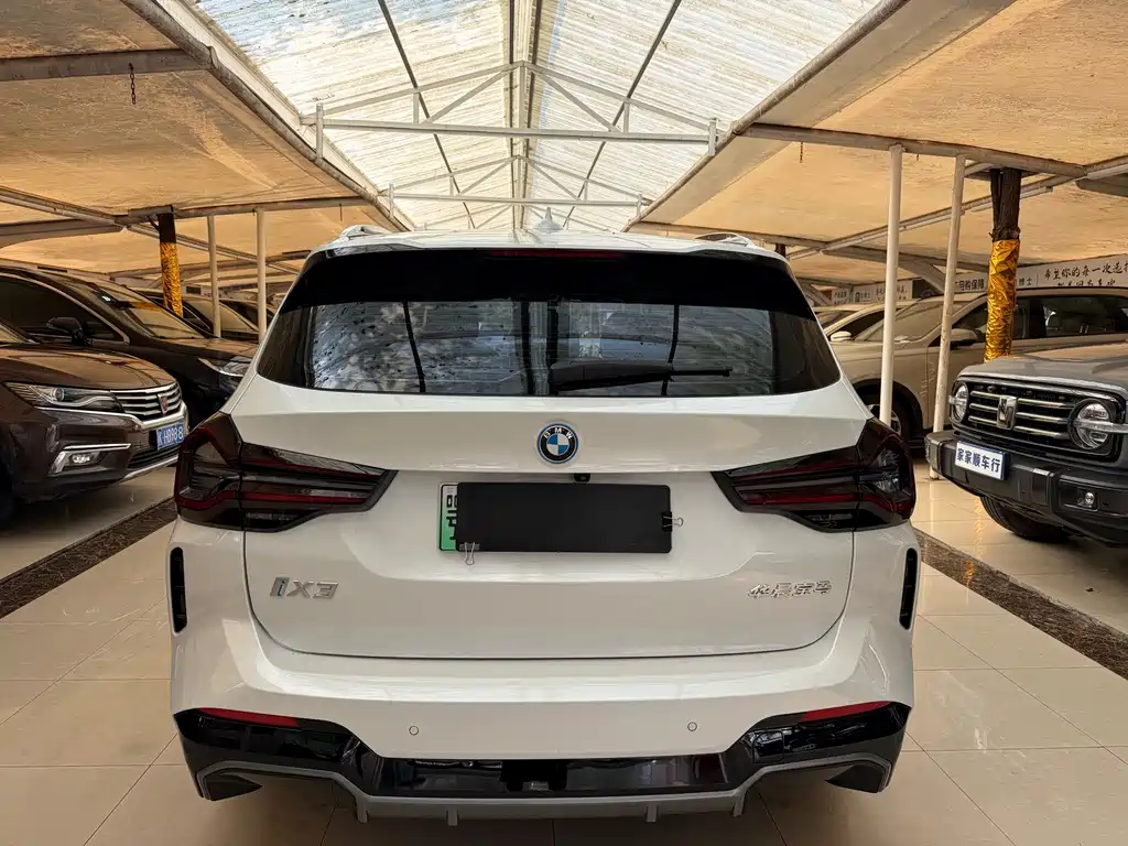 BMW iX3 — миниатюра 3