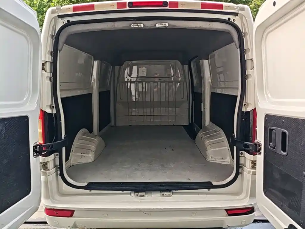 Geely Shuailing — миниатюра 19