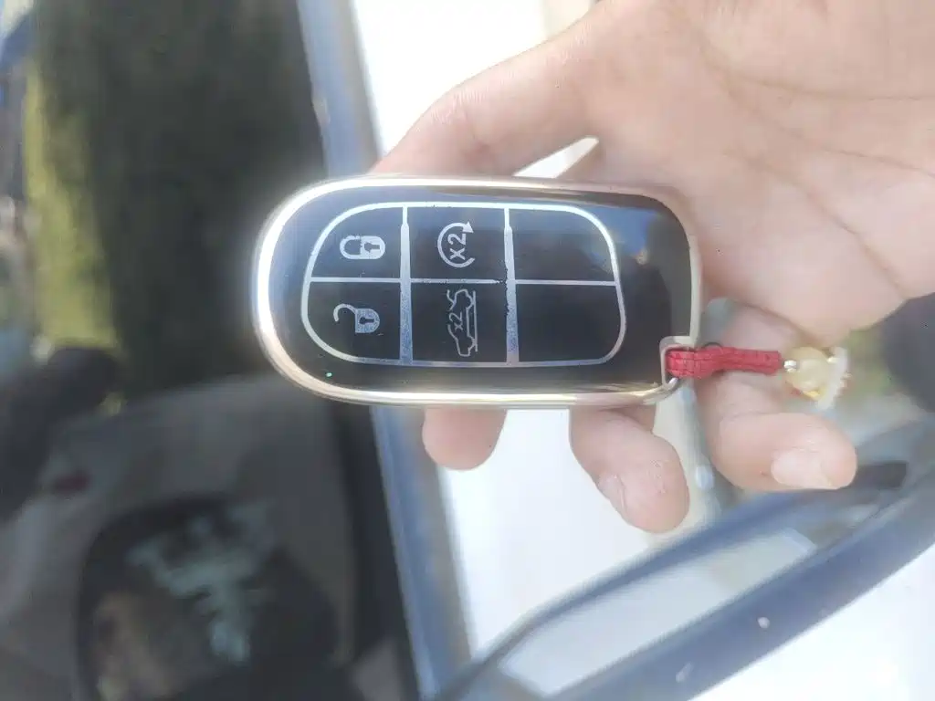 Jeep Compass — миниатюра 12