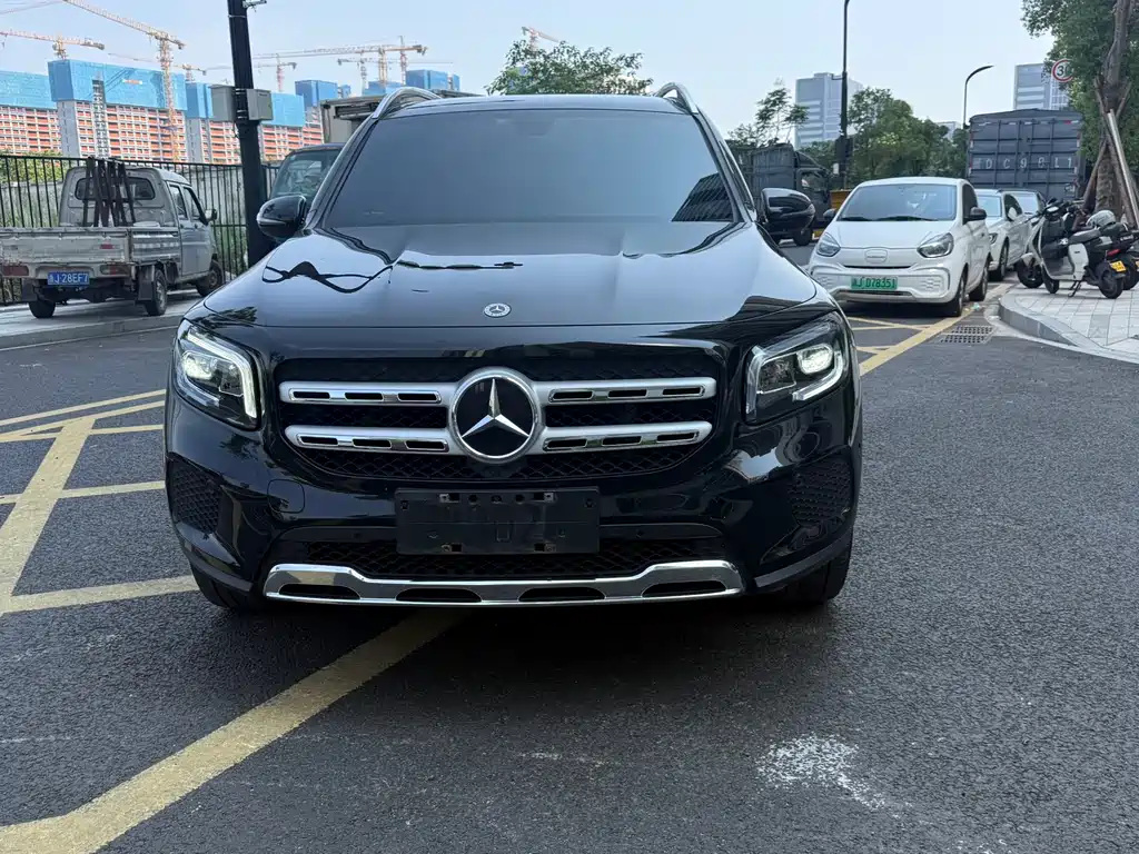 Mercedes-Benz GLB — миниатюра 2