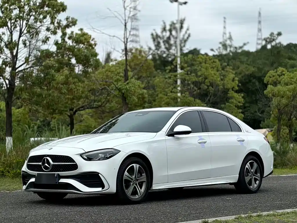 Mercedes-Benz C-Class 2022