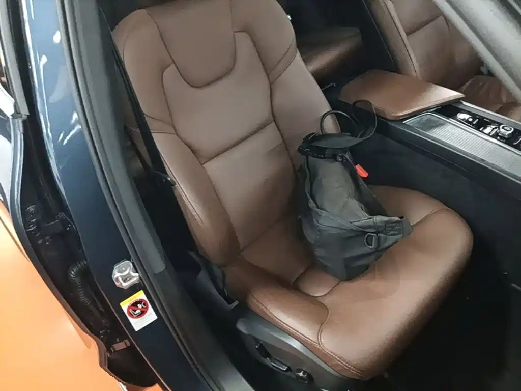 Volvo XC60 — миниатюра 25