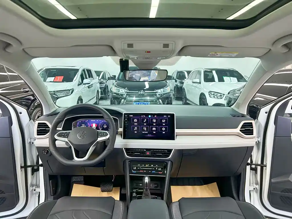 Volkswagen Tharu — миниатюра 9