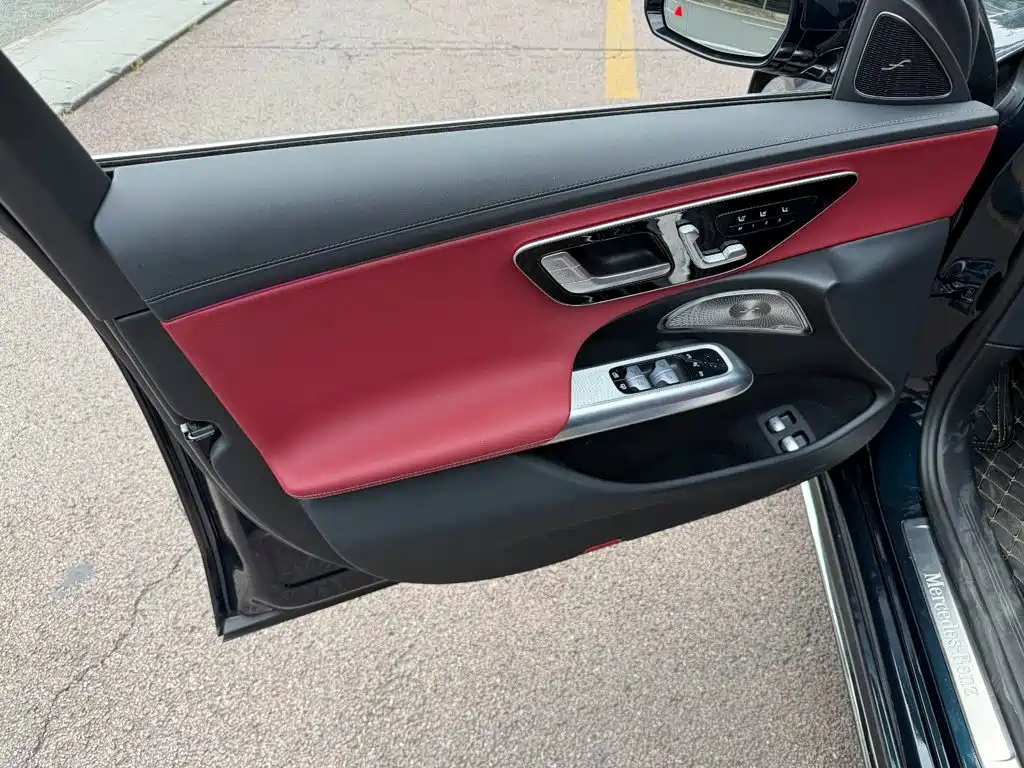 Mercedes-Benz E-Class New Energy — миниатюра 6