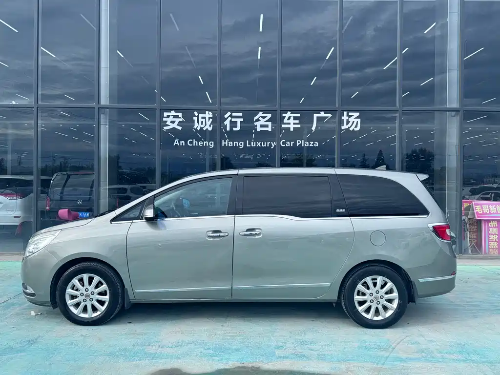 Buick GL8 — миниатюра 4