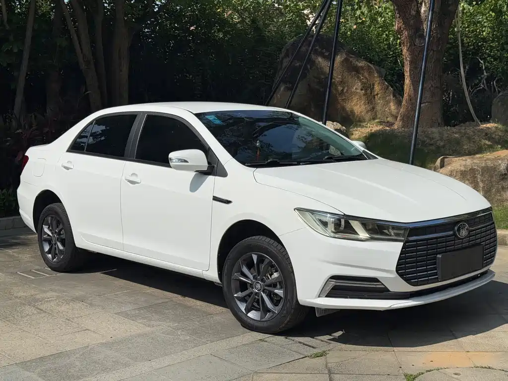BYD Qin NEV — миниатюра 3