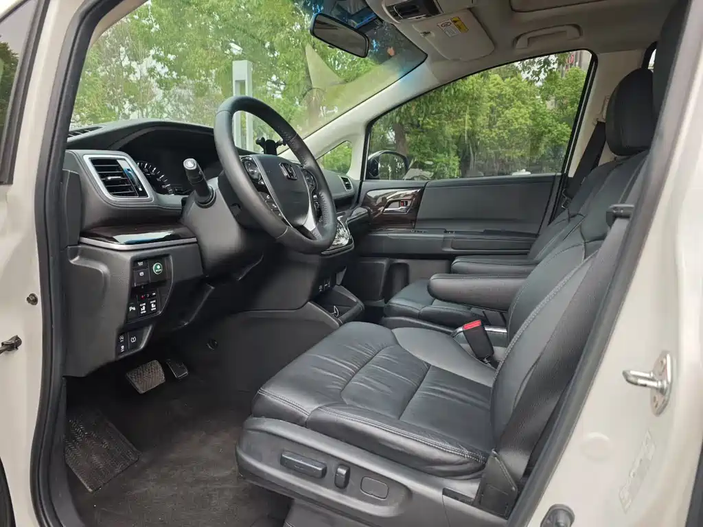 Honda Odyssey — миниатюра 7