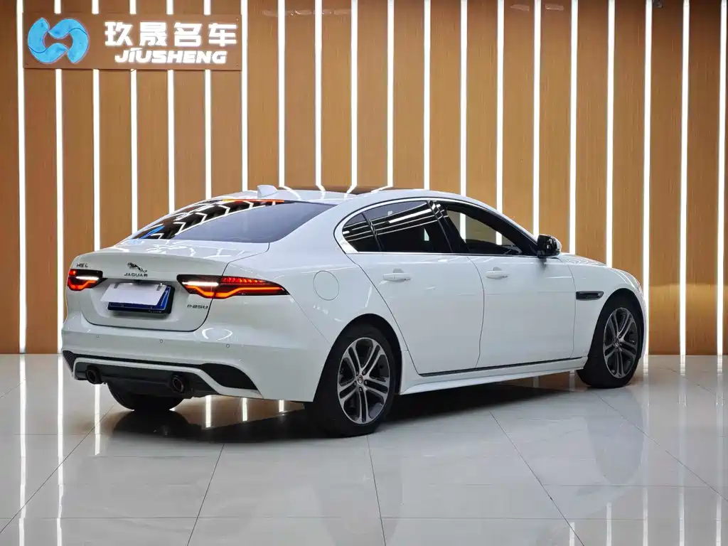Jaguar XEL — миниатюра 21