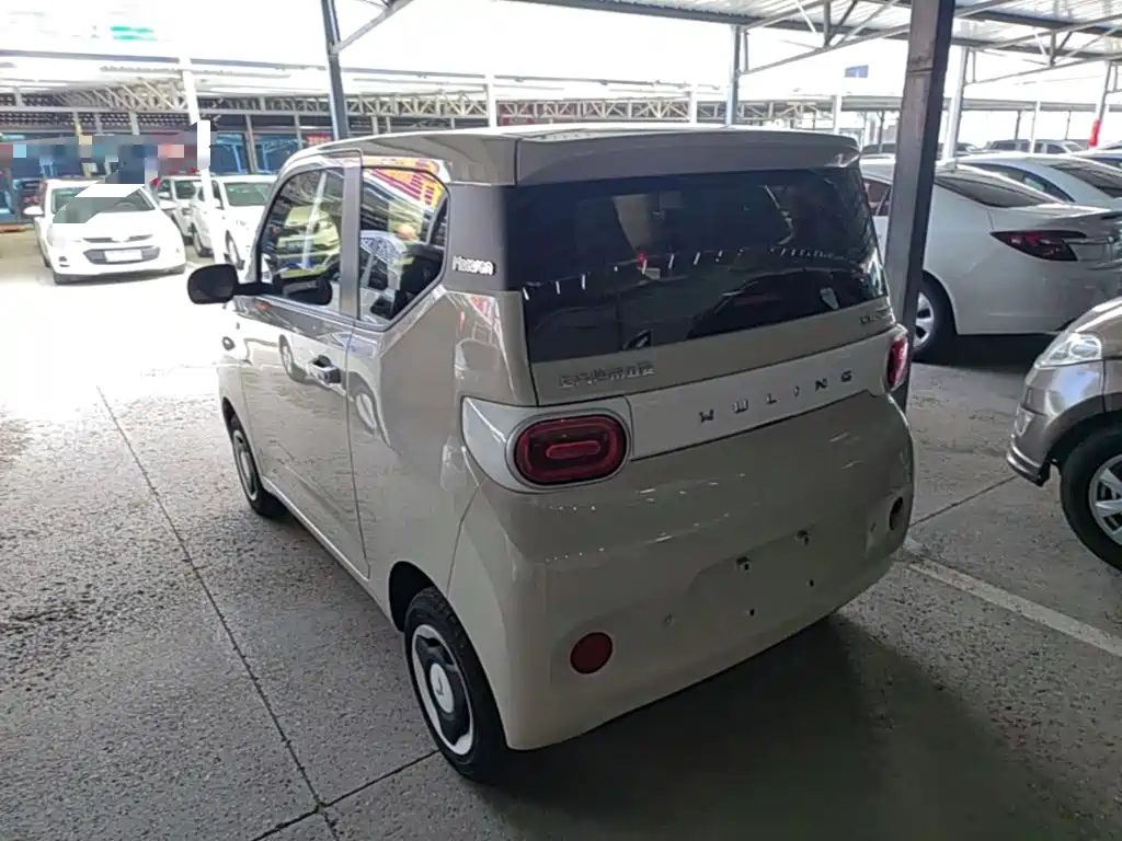 Wuling MINIEV — миниатюра 5