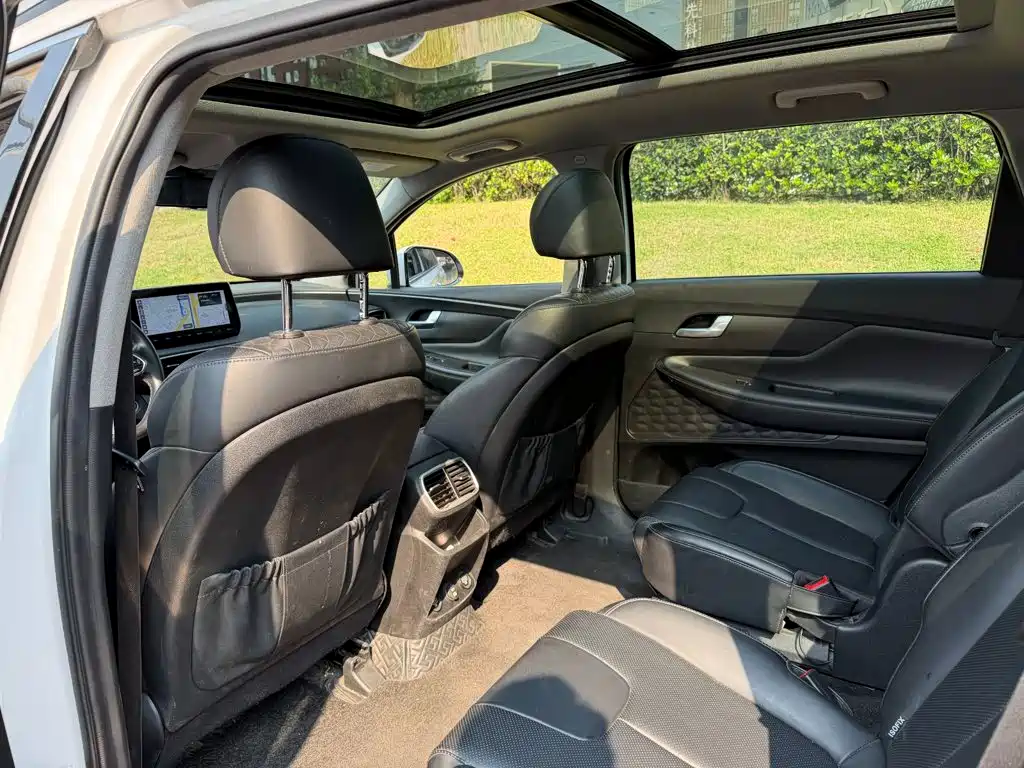 Hyundai Santa Fe — миниатюра 11