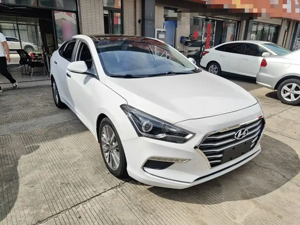 Hyundai Mistra — миниатюра 4