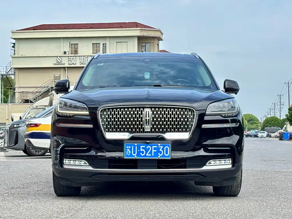 Купить Lincoln Aviator
