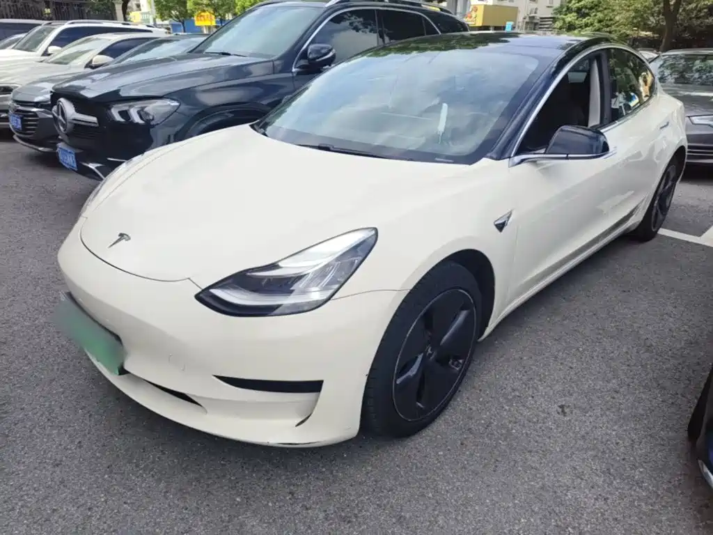 Tesla Model 3 — миниатюра 2