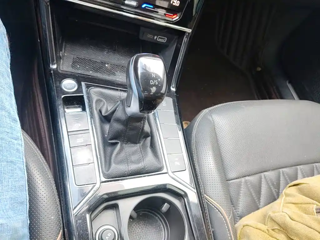 Volkswagen Passat — миниатюра 14