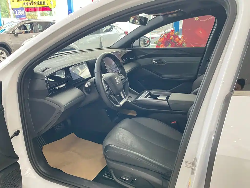 BYD Qin L — миниатюра 7